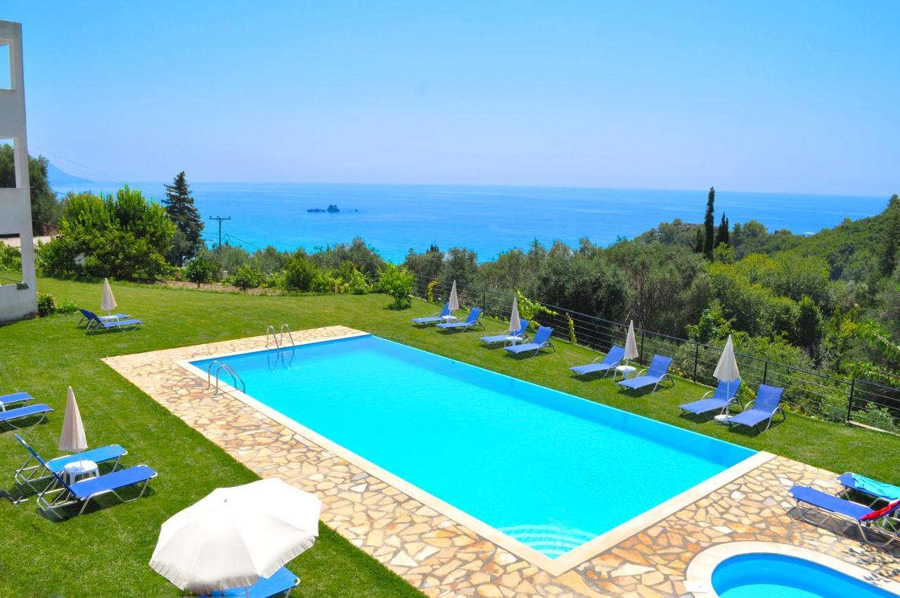 Luxury Loft Apartment With Pool - Pelekas Beach, Corfu Exterior photo