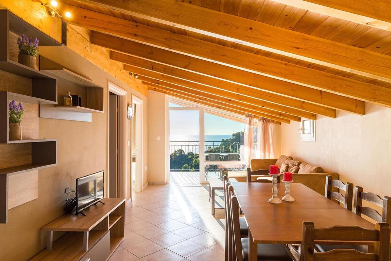 Luxury Loft Apartment With Pool - Pelekas Beach, Corfu Exterior photo