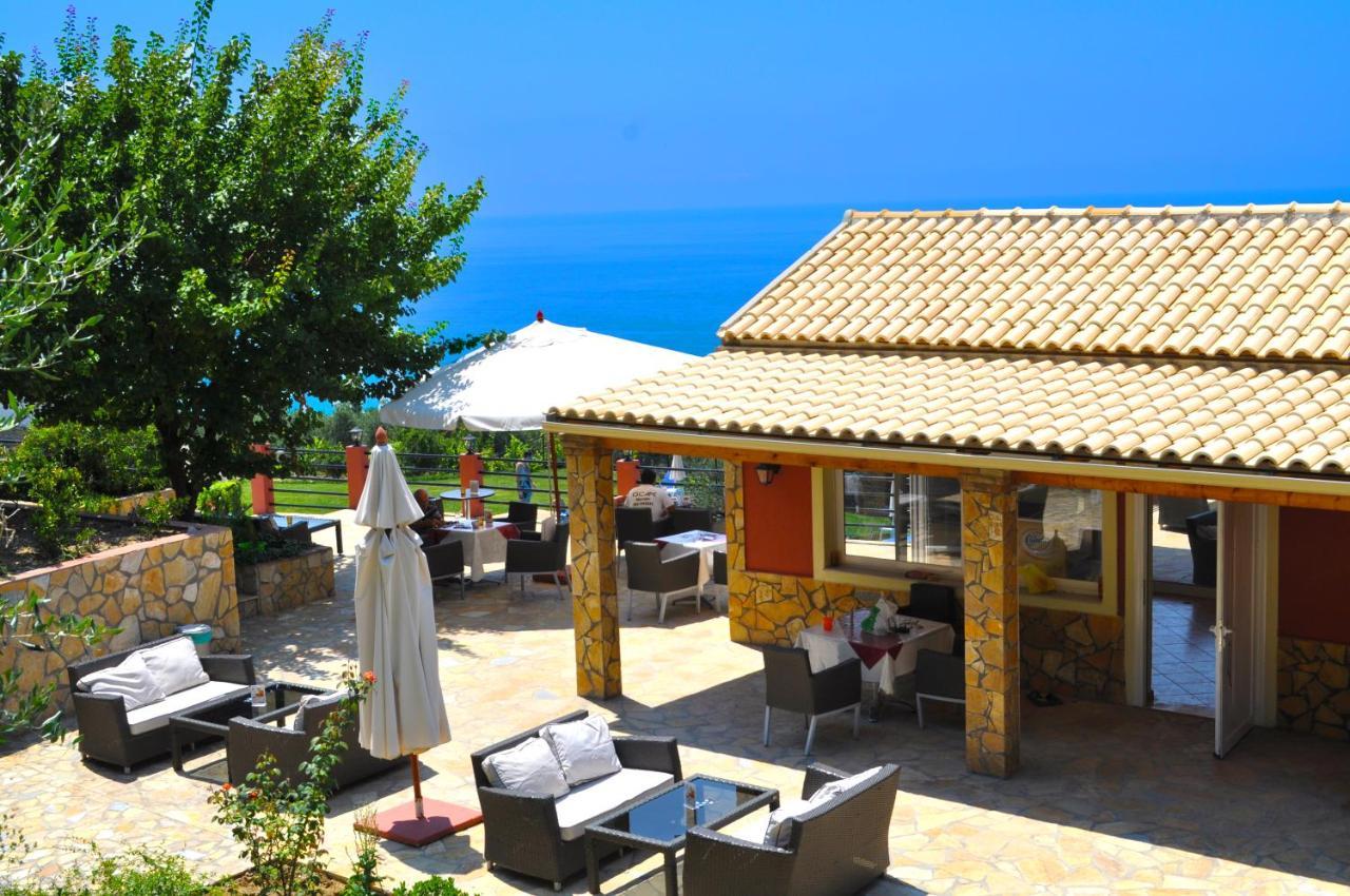 Luxury Loft Apartment With Pool - Pelekas Beach, Corfu Exterior photo